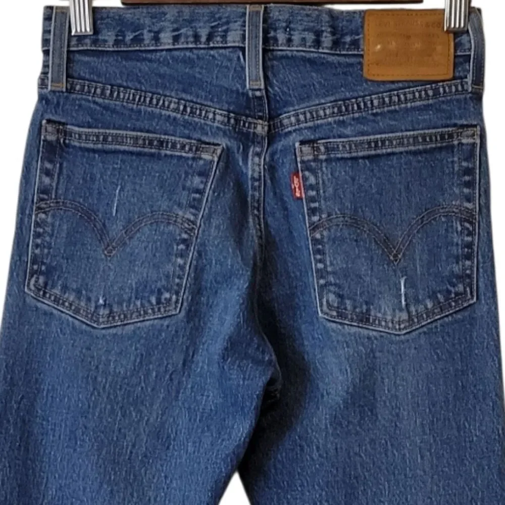 Levis Premium Wedgie Button Fly Distressed Blue Jeans Size 24